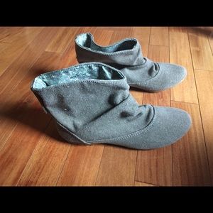 Aldo woven fabric booties